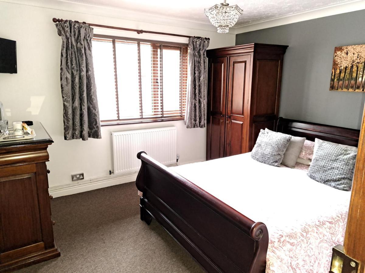 Highfields Holidays Bed & Breakfast Peterborough Buitenkant foto
