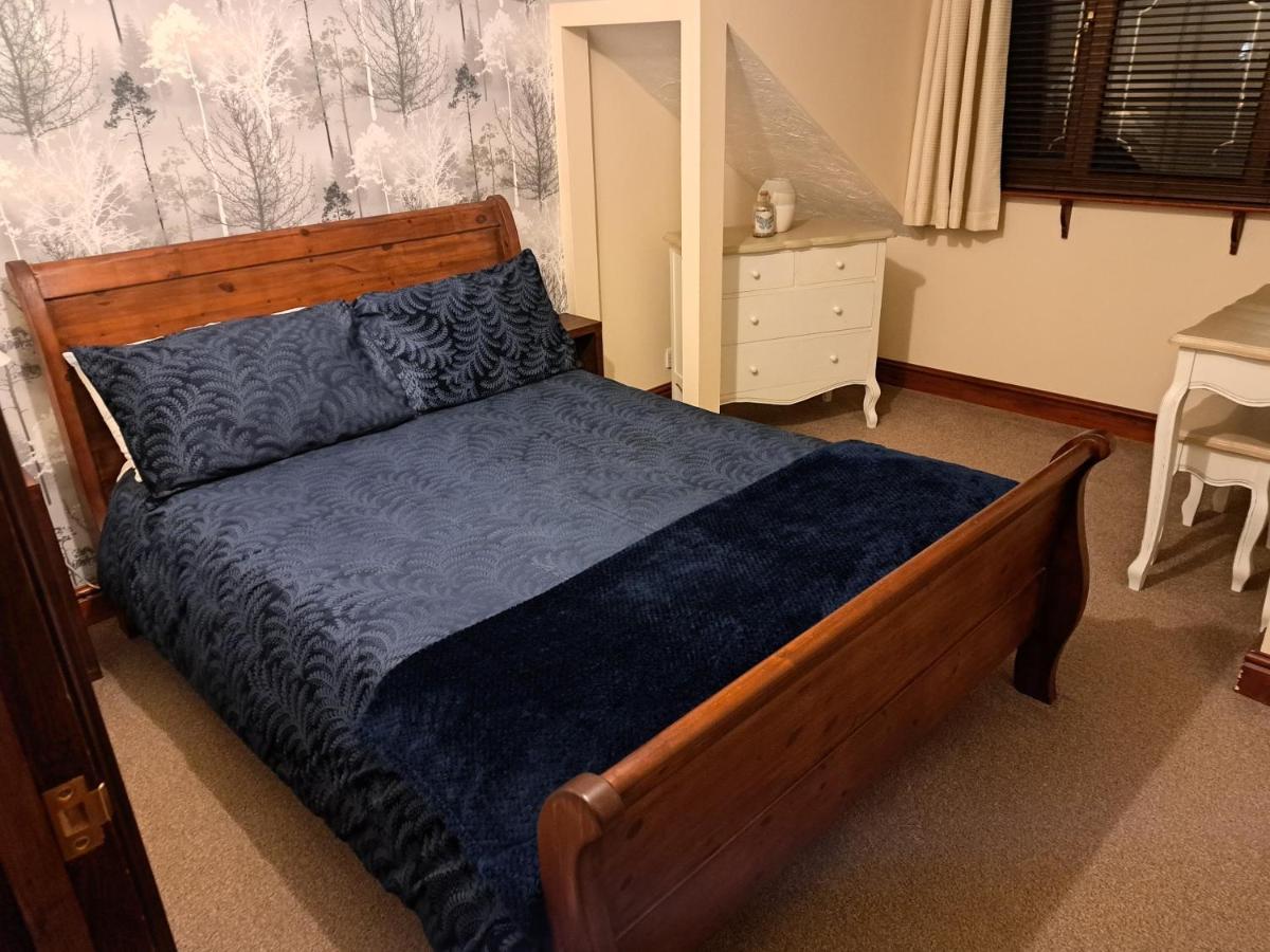 Highfields Holidays Bed & Breakfast Peterborough Buitenkant foto